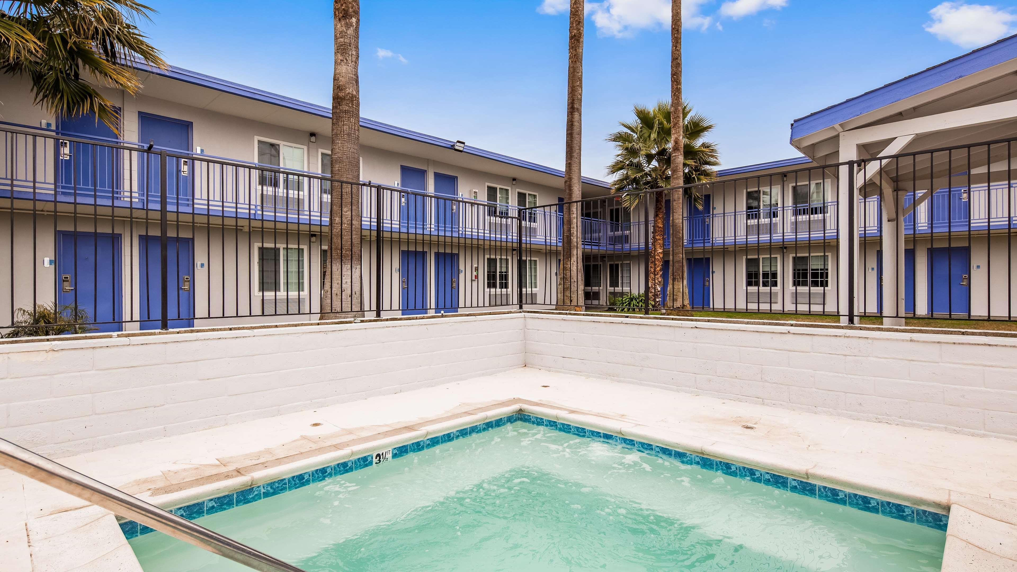Surestay Plus Hotel By Best Western Sacramento Cal Expo Екстериор снимка